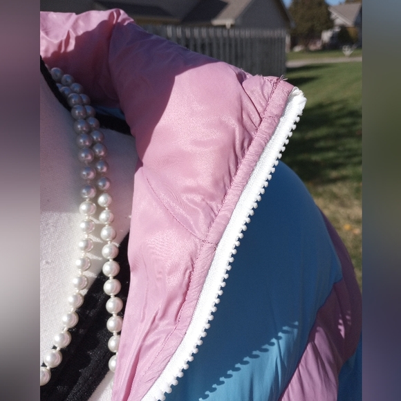 Urban Outfitters Pink & Blue Cotton Candy Puffer Jacket Coat Size XS - Picture 12 of 16